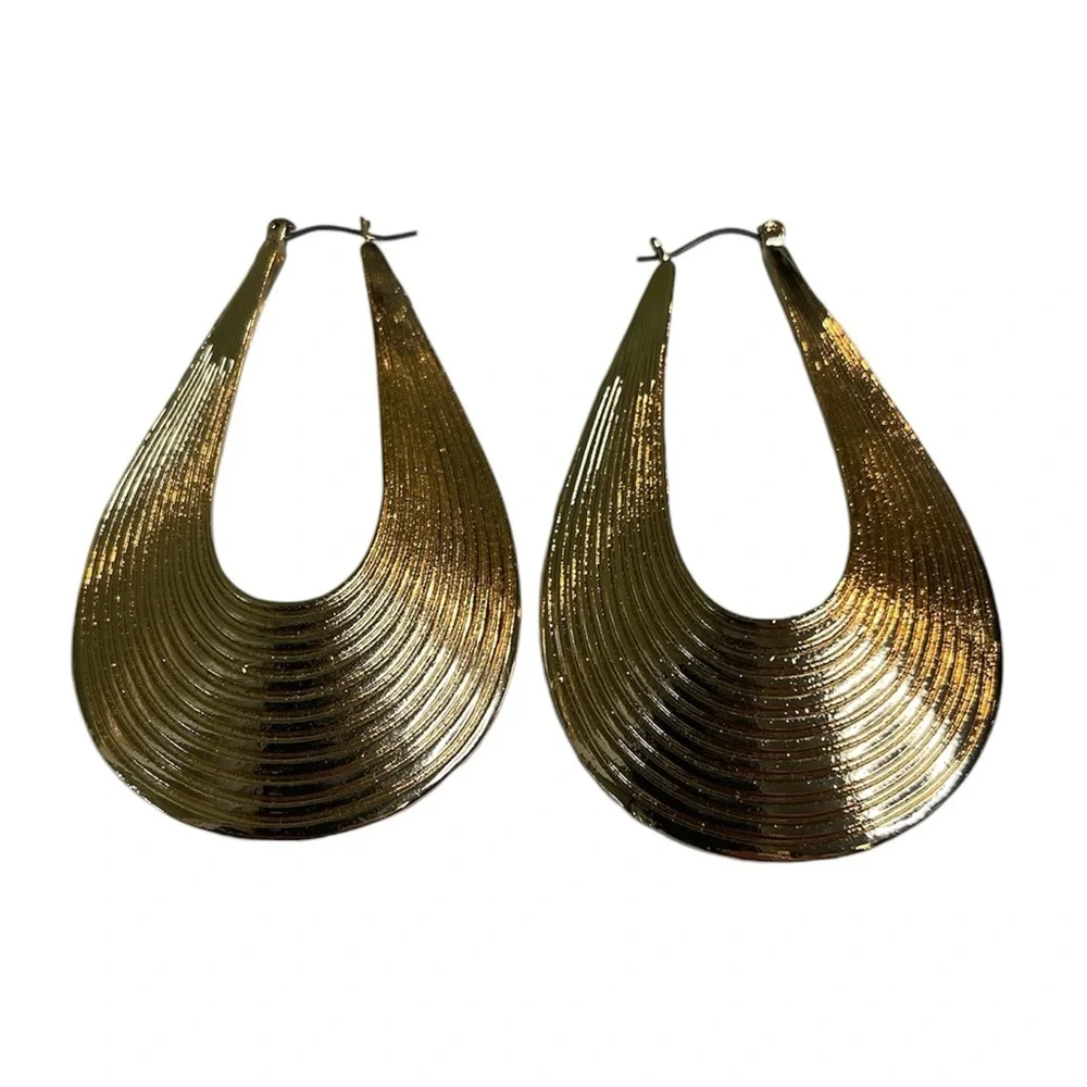NWT 3 for $20 Bold Gold Ribbed Teardrop Statement Earrings “you pick 3” - Picture 6 of 7